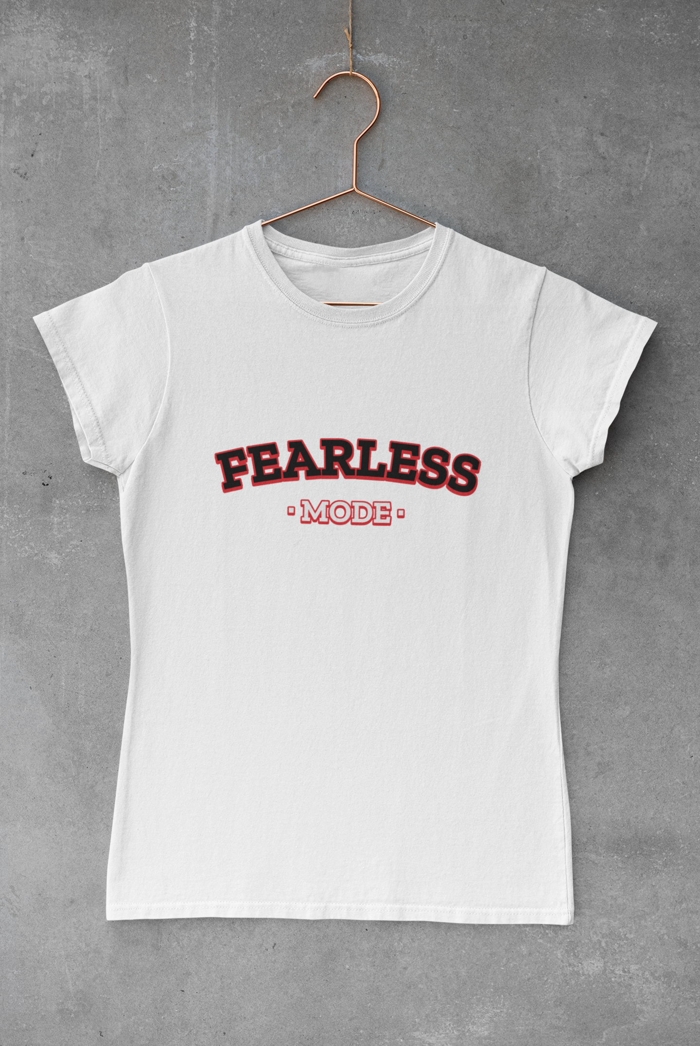 Miss Minimalism Fearless Mode Roundneck T-Shirt