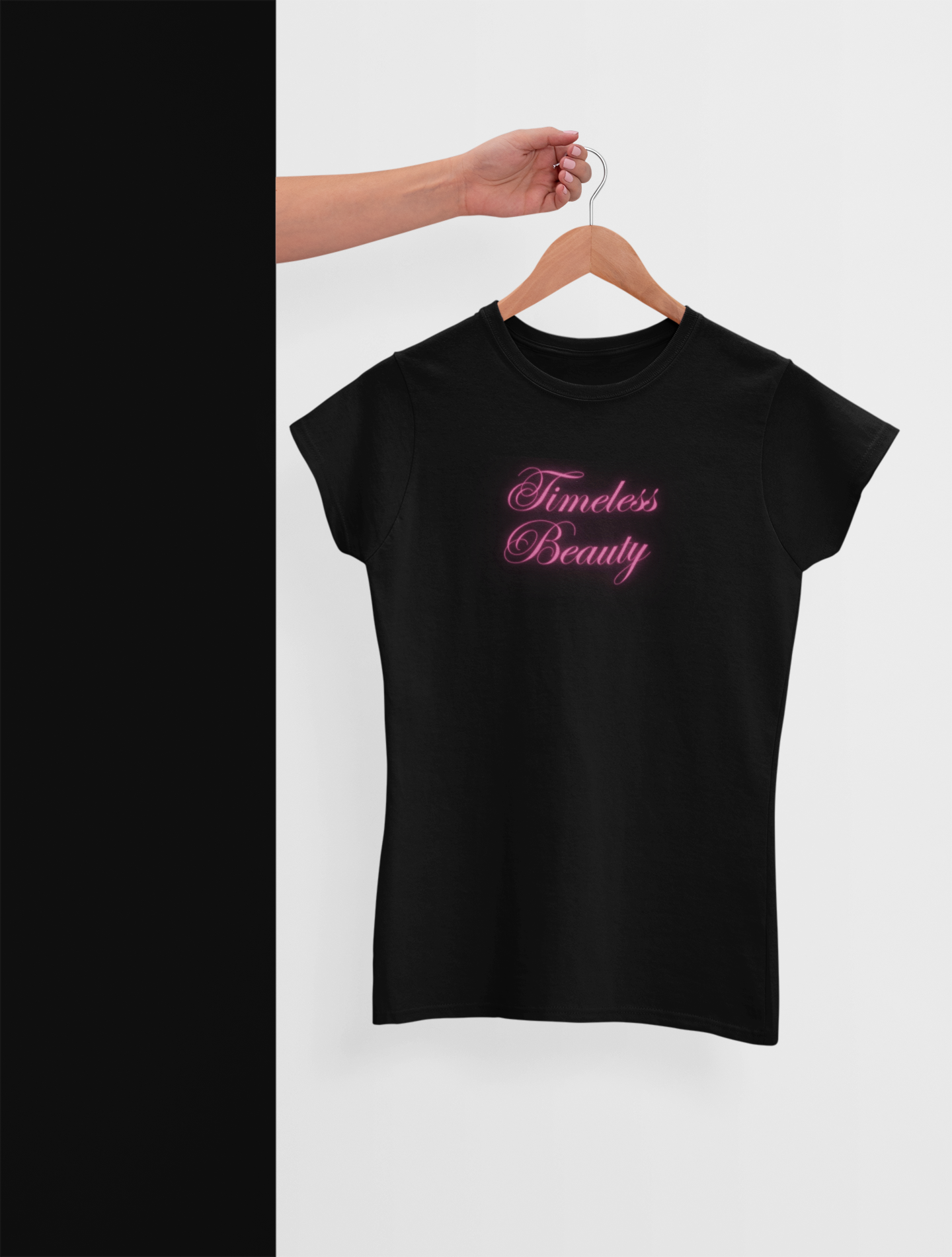 Miss Minimalism - Timeless Beauty Round Neck Tshirt