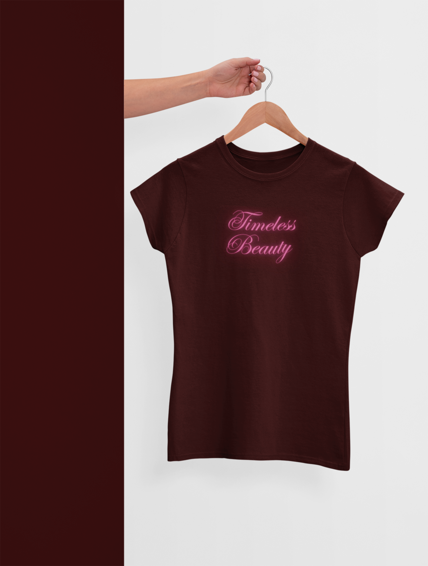 Miss Minimalism - Timeless Beauty Round Neck Tshirt